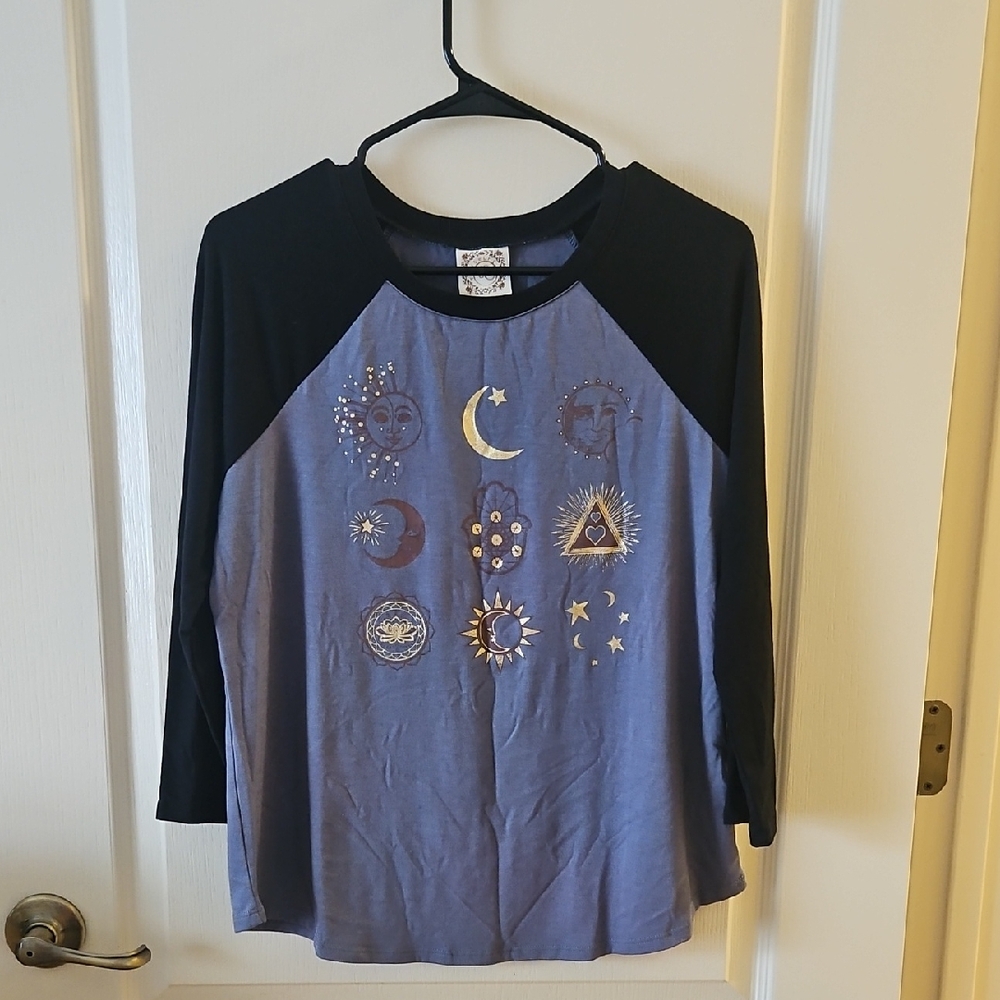 PJ Top By TRUSELF long Sleeve P J TOP Or Grapic Tee Moon Sun On Front Size Med